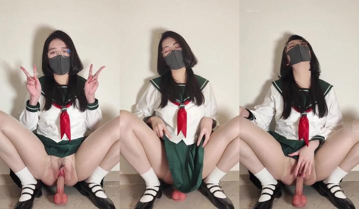 【超极品 ️可爱少女】抖音网红反差母狗『奶咪Naimi』最新四月新作 戈薇学生服 ️小红帽塞肛裸