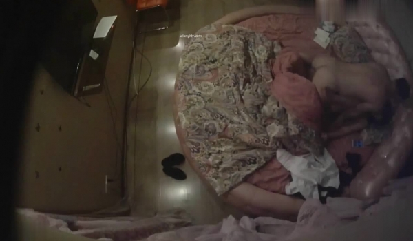 清晰正点直观俯视圆床房数对男女展现性爱魔力一对比一对激情69毒龙互舔啪啪一浪高过一浪