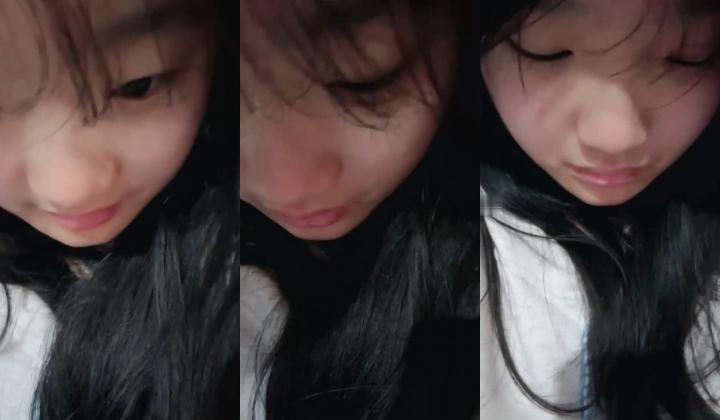 最正宗在读学妹下海【差点是学霸】逼毛围着骚逼长满一圈 掰开逼逼又粉又嫩 扣穴自慰 过瘾