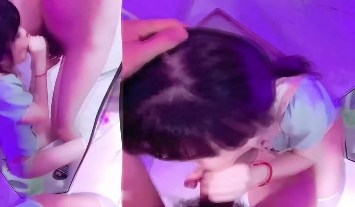 ️极品嫩妹舞啪福利姬【贝璃珞】最新露脸作品，一击颜射爱口交的电竞妹妹