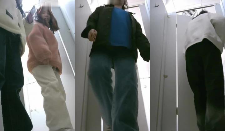 固定机位真实偷拍，大学女厕所课间超多小姐姐方便，先拍脸在后位欣赏双洞