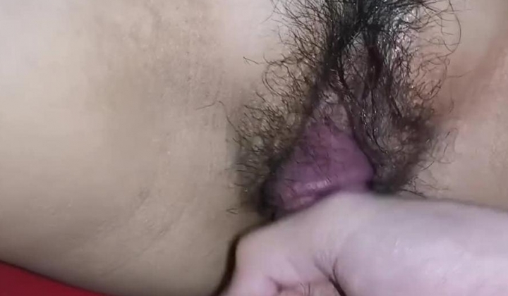 海角-出租房里的姐姐，D罩杯大白乳，姐姐大突破