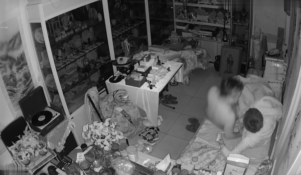 年度最强淘古井专家古玩店老板十二月6天玩了六个良家少妇