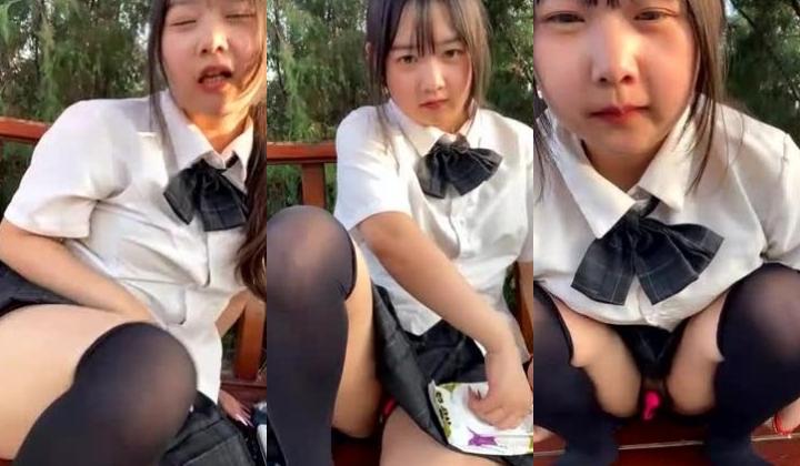 【户外露出】【Tiantian_26】有点可爱，各种户外公共场所跳蛋发骚喷水，有点骚