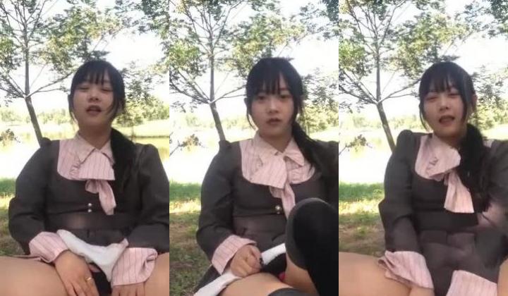 【户外露出】【Tiantian_26】有点可爱，各种户外公共场所跳蛋发骚喷水，有点骚