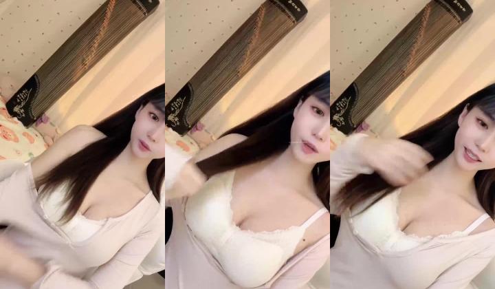 超级大美女，艺校古筝女孩，【朵儿】，气质爆棚，蝴蝶逼爱好者的福音，粉木耳湿漉漉，脸蛋美奶子大，十