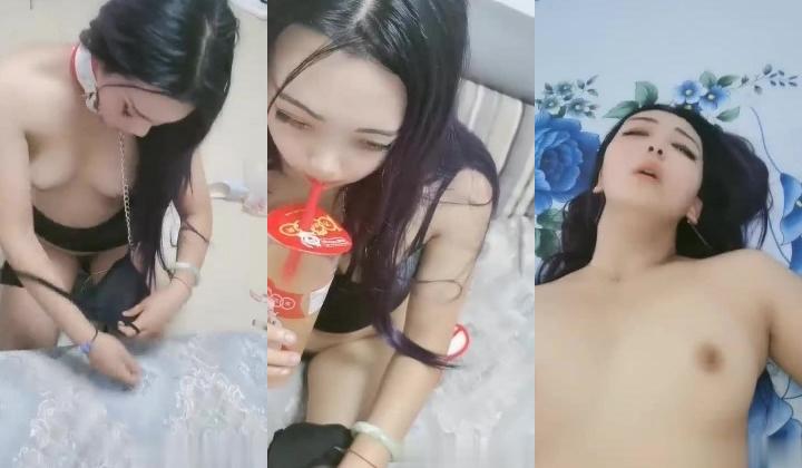调教丝袜兼职妹肉肉紫发妹子啪啪，项圈带眼罩口交翘屁股按摩器震动