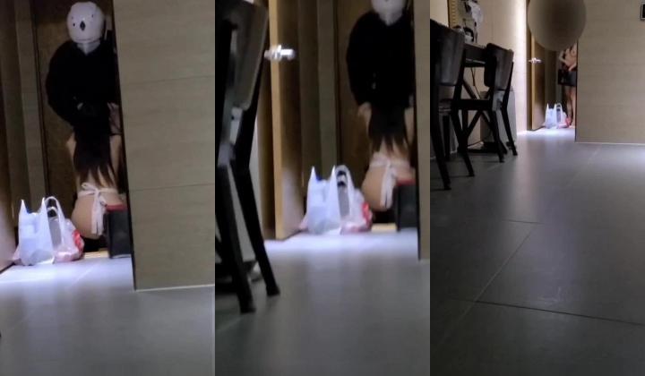 绿妻大神记录极品淫荡娇妻 亨利夫妻 喷血全裸诱惑取外卖 色诱骑手小哥 口爆采精才让离开