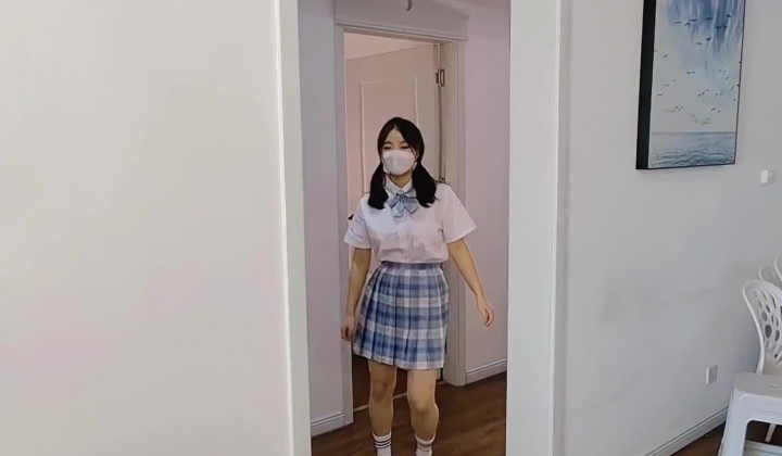被控制的肉体迷奸性感JK少女【苏美奈】肉棒情不自禁探入诱人裂缝，狂肏粉嫩小穴，爽到翻白眼轮为肉便器