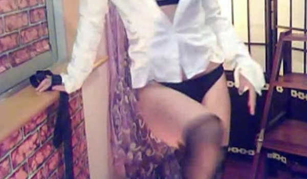 极品美女外表清纯内心淫荡黑丝诱惑糜音叫床