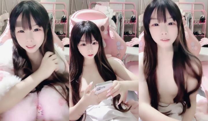 【呆呆萝】无敌可爱粉嫩小萝莉终于被干了！不停叫爸爸~