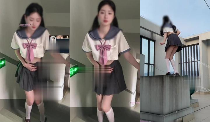 又欺负我……今天是强迫灌肠的女高小美，被命令在天台上灌肠排出牛奶，太羞耻了……众目睽睽下，牛奶喷出直肠那一刻，自尊心也全都抛弃了