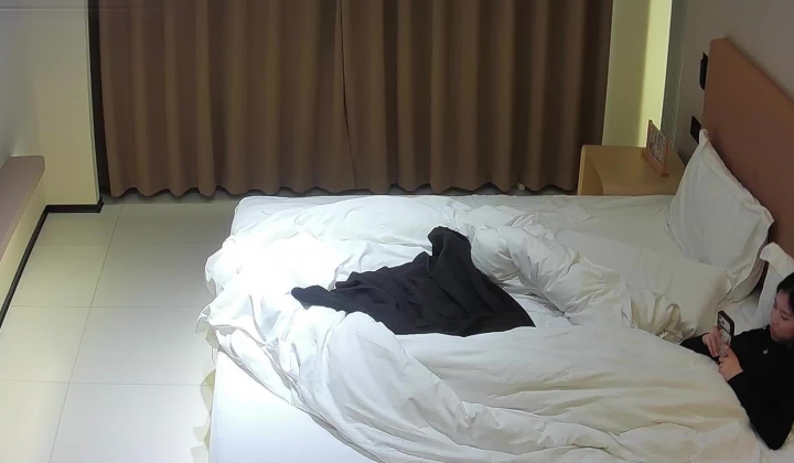 多彩大学城 极品小美女的偷情全集 剧情对白极度炸裂 美女叫声销魂索命 更多进帖子里看描述
