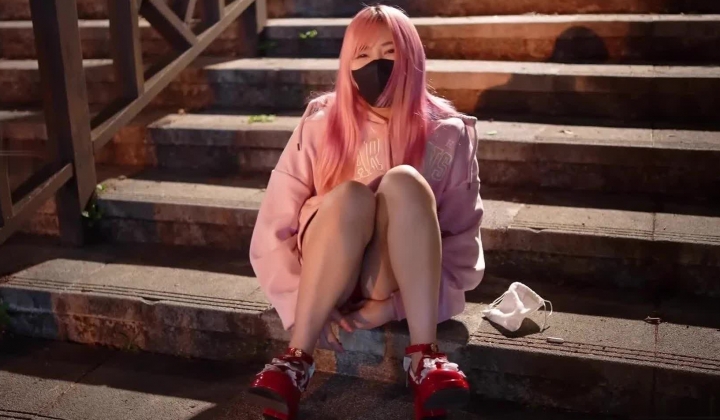 露出博主【小小Q】的露出
