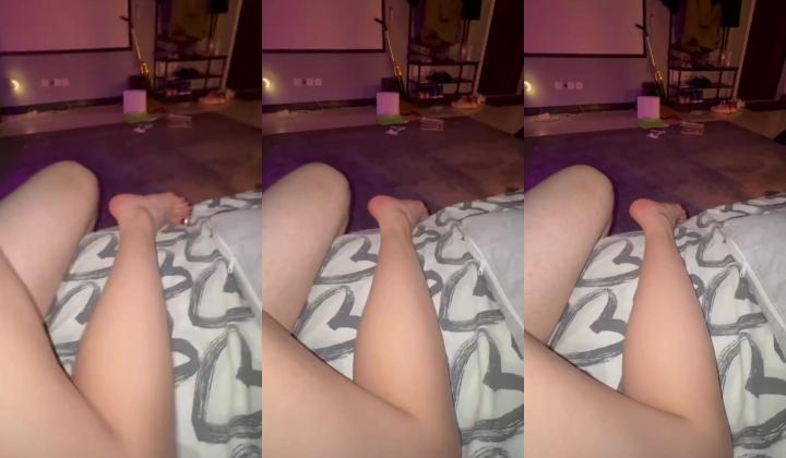 南艺舞蹈系【邓亚丽】不健康露脸自拍流出，超会摇，敏感痉挛体质