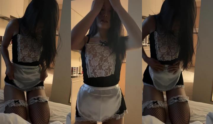 南京唇钉气质潮妹【吴莉颖】露脸性爱，女仆装无毛全自动高潮脸