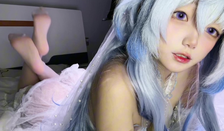 B站高颜值Cos美少女嫩妹【kaCi脆脆】私下和榜一大哥约炮，多部露脸性爱流出