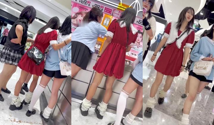 街拍抄底大神『KFC』高颜值coser被前抄隔着内内透毛