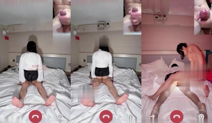 推特武汉绿帽情侣「丝袜小淫妻」《老婆单约和我视频通话》看着他们做爱我只能打飞机包皮都撸破了，单男
