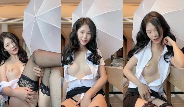 【女神推荐】火爆高颜值网红美女【抖娘利世】最新剧情新作-淫荡黑丝老师 模拟做爱后入打电话