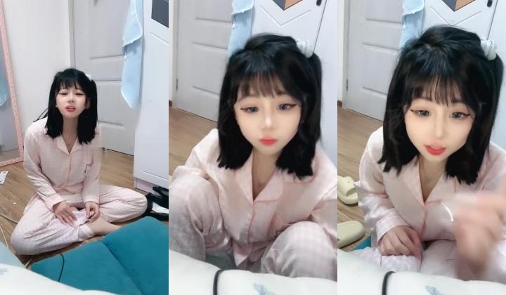 【小祺饿了】超顶级学妹无敌美鲍一线天自慰超级享受高颜值嫩妹