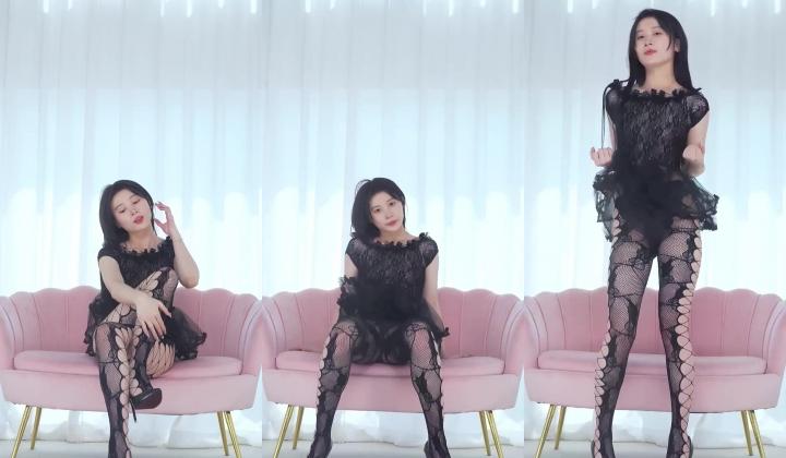 K8舞团绝版【君恬】穹凶嫩模裸舞给自己跳出水了双视角