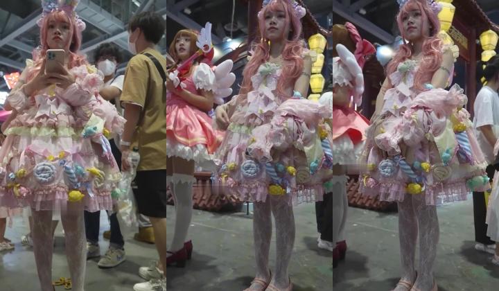 超强画质『BCbananacat』街拍系列 前后抄底COSPLAY聚会里的嫩妹