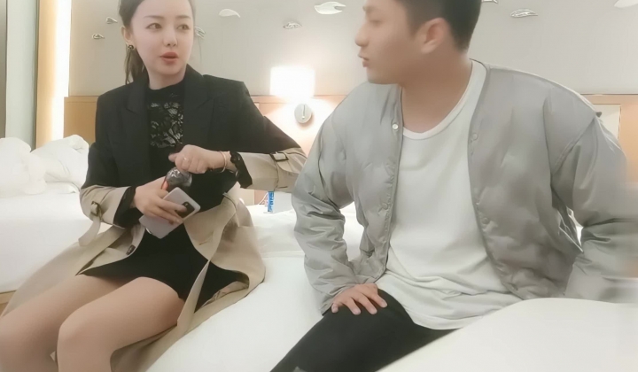 原版情感主播李寻欢_婴儿肥高端外围小姐姐，撕开黑丝后入侧入，正镜头特写啪啪