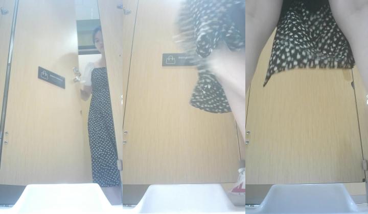 商场女厕后位正面脸穴同框连续偷拍多位小姐姐方便