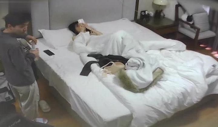 酒店偷拍本月最美贫乳A罩杯神仙颜值小巧仙女被内射多次