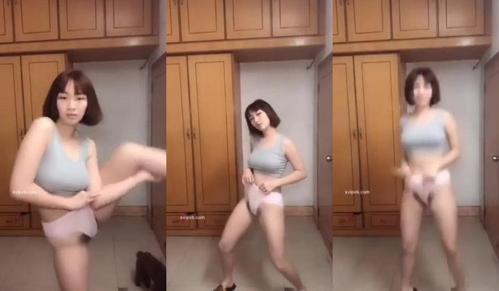 快手好身材小妹『薇薇Vivian』脱衣全裸热舞 床上大奶乳摇M腿露骚穴