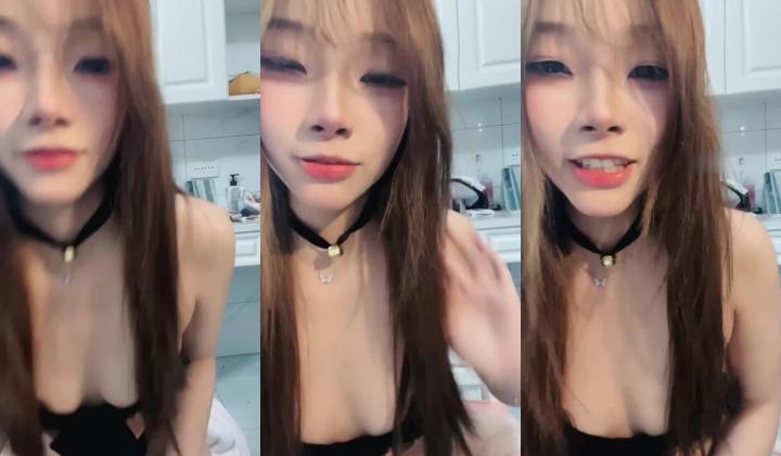 顶级极品校花【07在校高中生】100%恋爱的感觉 圆润美乳 鸡皮翘臀大屁股 长腿嫩穴 真想射她