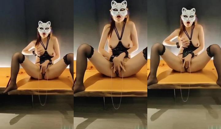 《超强绿帽淫妻泄密》露脸才是王道！推特极品风韵犹存反差御姐【香菇】不雅私拍~粉丝联谊群交会换妻群P各种淫乱