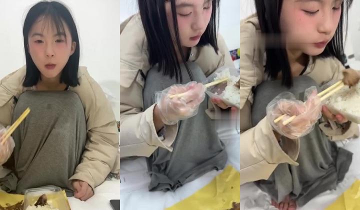 乖巧小女友露脸超美，大屌深插女友嫩穴