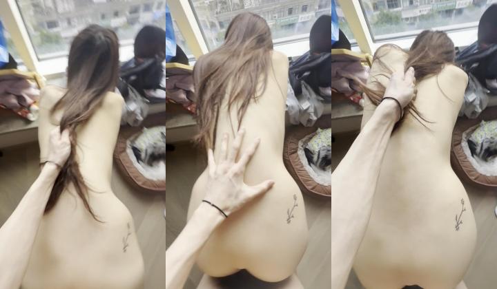 杭州萧山区极品八字大奶美女，想不到是阿黑颜母狗，被土豪各种调教玩弄，完全露脸性爱