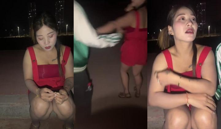 【zhuendong000001】极品户外团播晚上带着妹子到路边草丛吃鸡户外露出野战在KTV淫乱