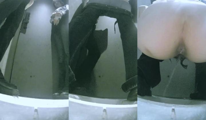 夜总会酒吧女厕后拍各种黑丝高跟 美女如云其中几个性感圆臀大屁股