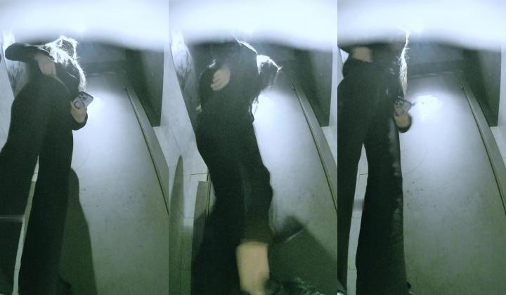 新系列夜总会酒吧女厕后拍各种黑丝高跟 美女如云耐克鞋靓妹屁股大又圆还很白