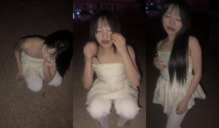 【zhuendong000001】极品户外团播晚上带着妹子到路边草丛吃鸡户外露出野战在KTV淫乱