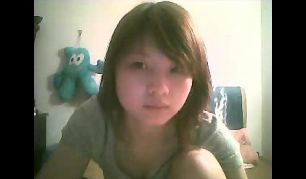 珍藏—电脑肉鸡偷开摄像头远程私密录象第11部-露脸夫妻做爱口交，真实性生活大曝光