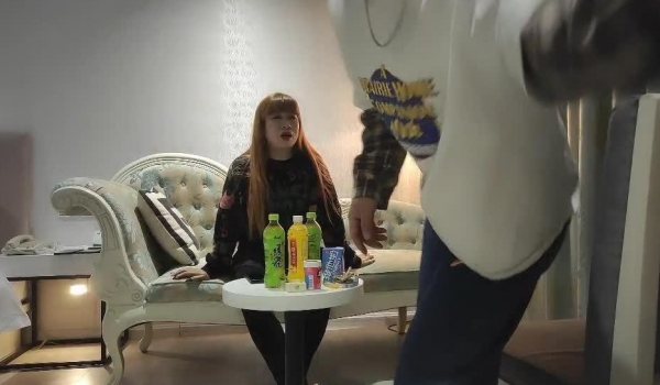 精彩吵架比操逼好多看了阿姨吓得尿都流出来了
