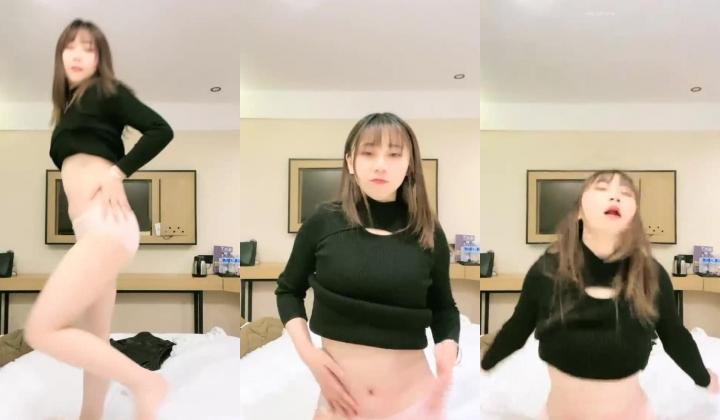 美少女，强烈推荐，【乔公主】校花女神!清纯可爱沐浴抠逼掰穴流白浆