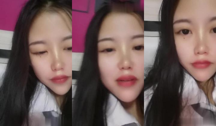 杭州，15万粉丝人气小萝莉约粉丝车震，【北北Baby】深夜户外，粉嫩少女胴体直接车内无套插入，紧