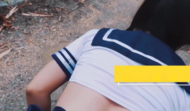极品性感反差尤物『Sexywife_nina』人前露出，风骚气质高挑身材男人看了就想侵犯