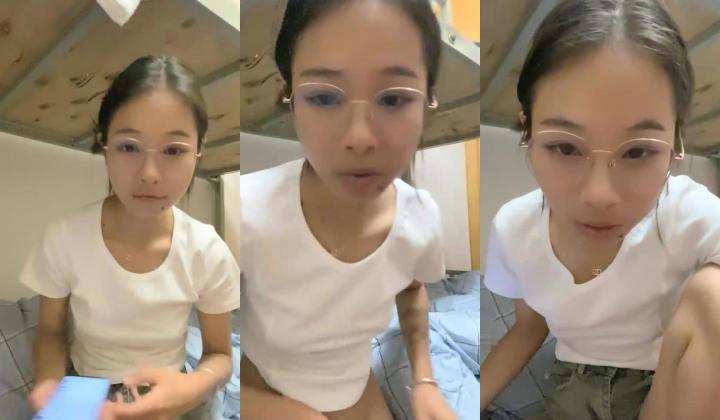 宿舍大学生~20小时~【大一学妹】反差母狗~翻白眼！不好好学习，发骚倒是挺专业，主打的就是嫩