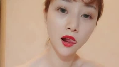 颜值不错身材高挑美女主播小红衣大秀 身材很面条 自慰插穴 很是诱人