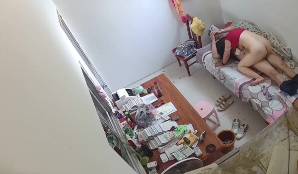 【家庭摄像头破解】女教师说去学校批改作业其实和校领导偷情啪啪 操完就走人 1080P高清原档