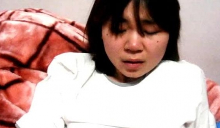 华东理工【洪益娟】特辑，华理学妹自己扒开逼迎接学长的鸡巴