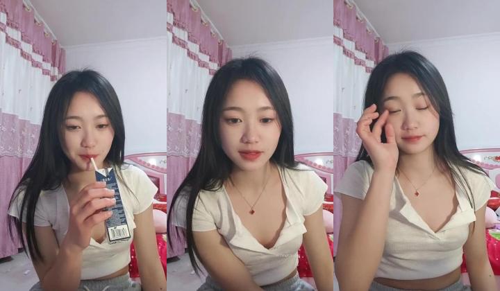 这么甜美又闷骚的女孩谁能不爱呢？【顶点】理想型女友！全程聊天很听话，比较乖，特别真实有感觉