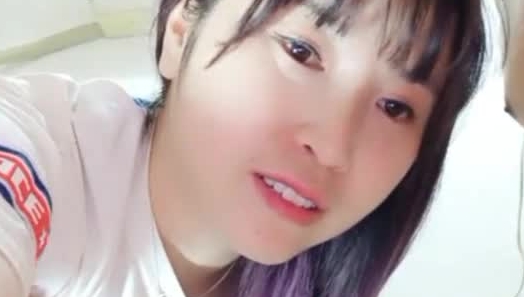 着名黄播大主播美少妇天冷在家直播累死搭档拼死操继续后入操
